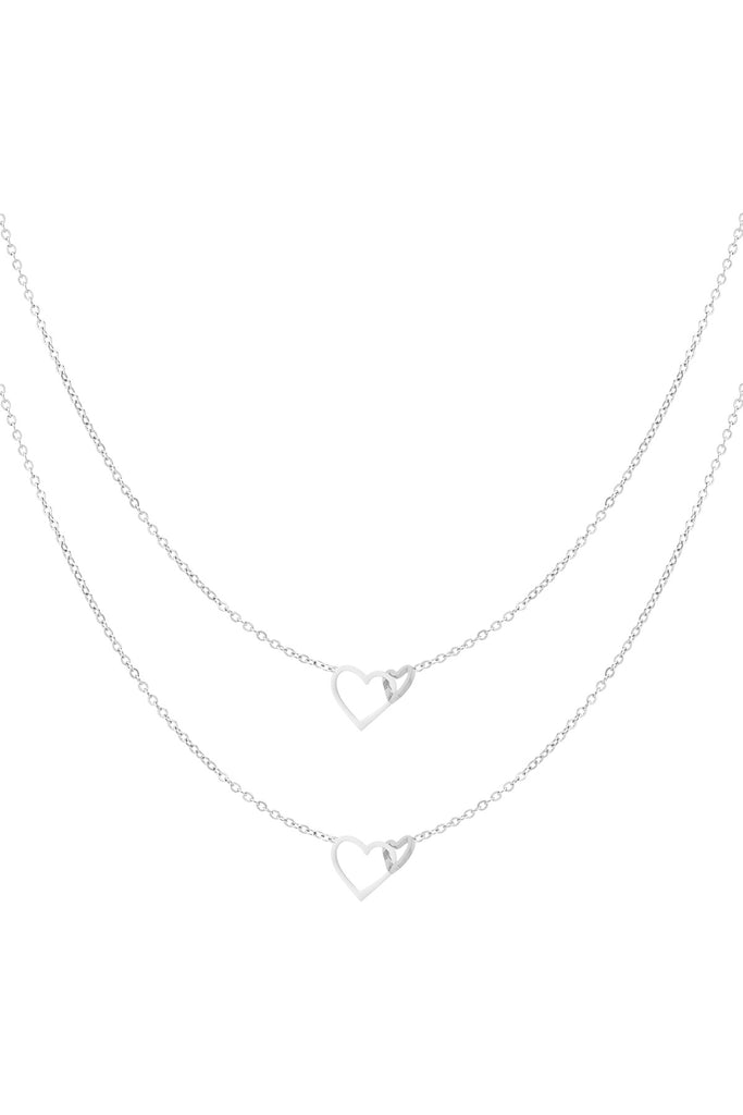 Eternal Love Ketting – Verbonden Door Hart en Liefde. Zilverkleurige hartjes ketting. Verkrijgbaar bij Optiwatch.nl